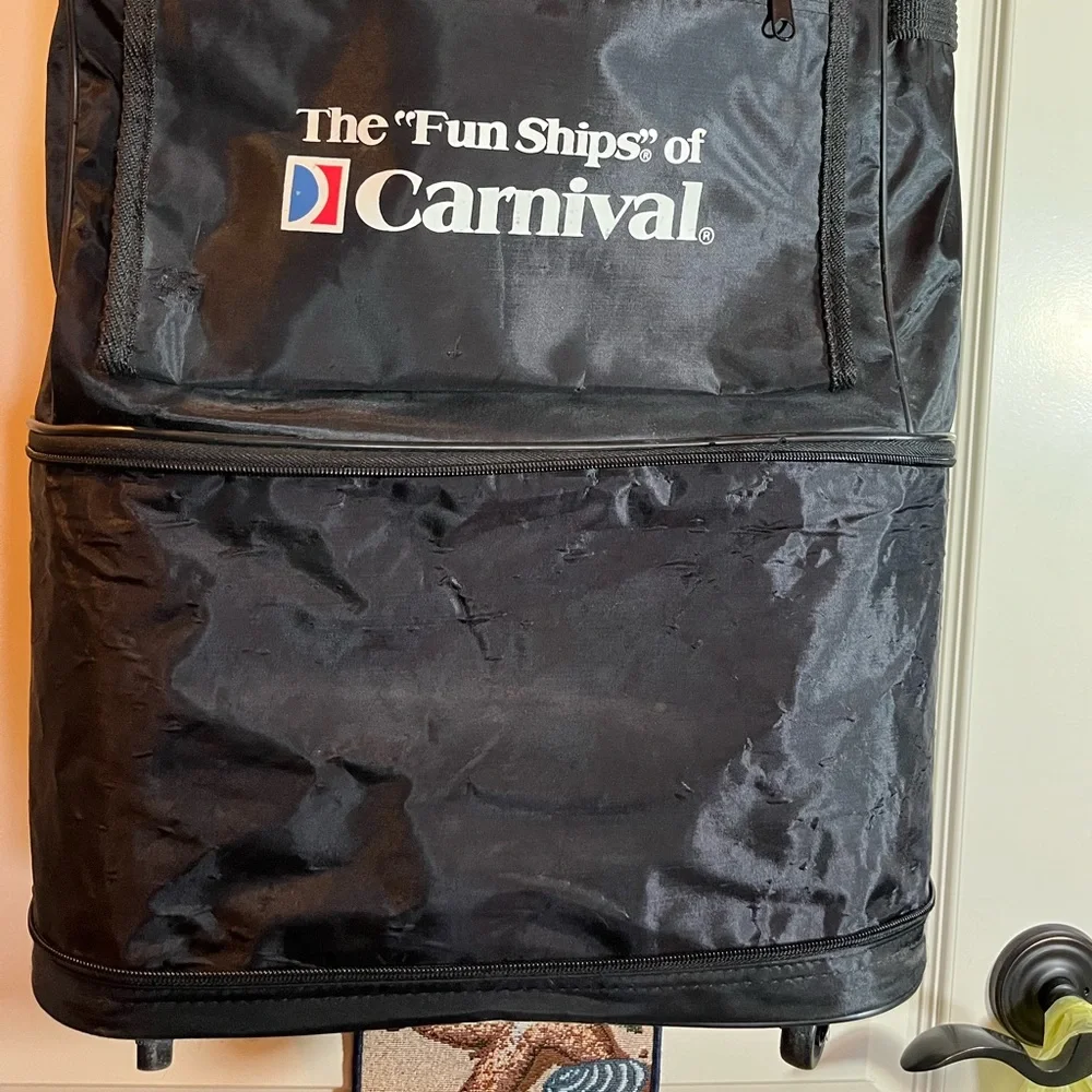 Expandable Carnival Cruise Travel, Airport Friendly, Handy 5 Wheel Flexible Bag!